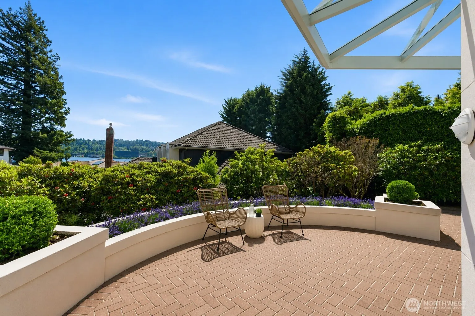 Property photo for 7432 E Mercer Wy, Mercer Island photo 3