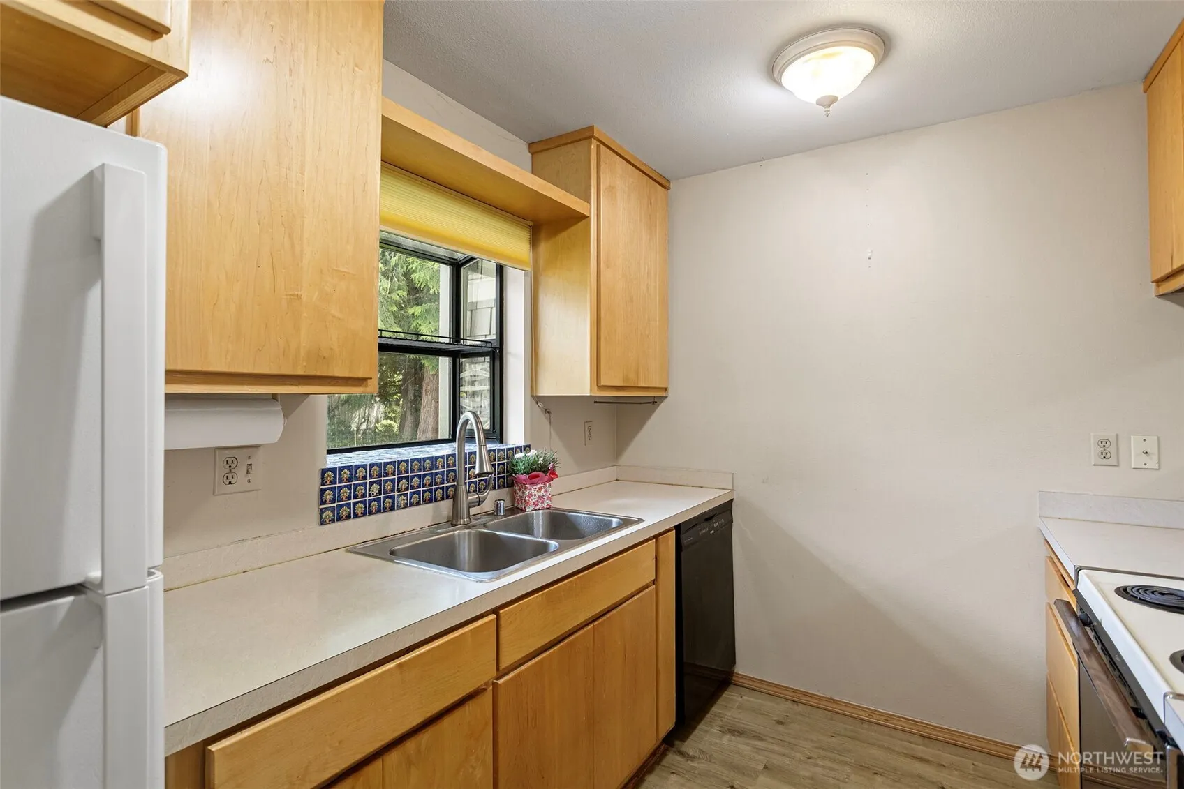 Property photo for 22703 Lakeview Drive #e1, Mountlake Terrace photo 4