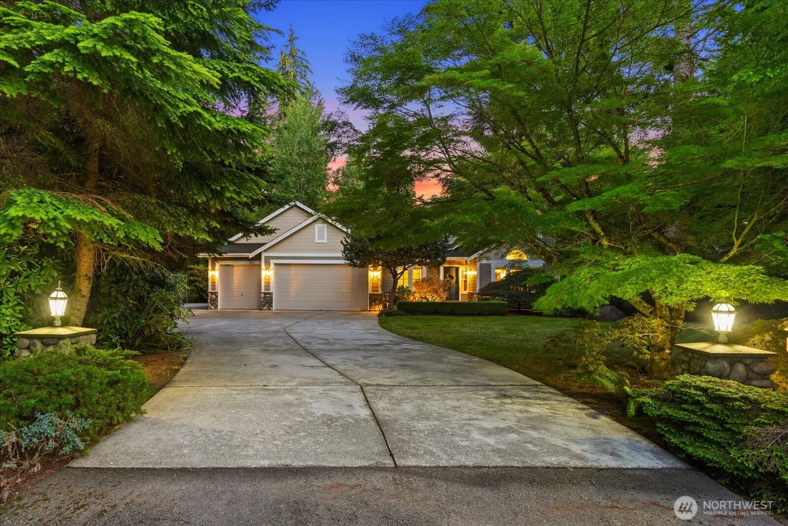 Property photo for 23915 Ne 80th Street, Redmond