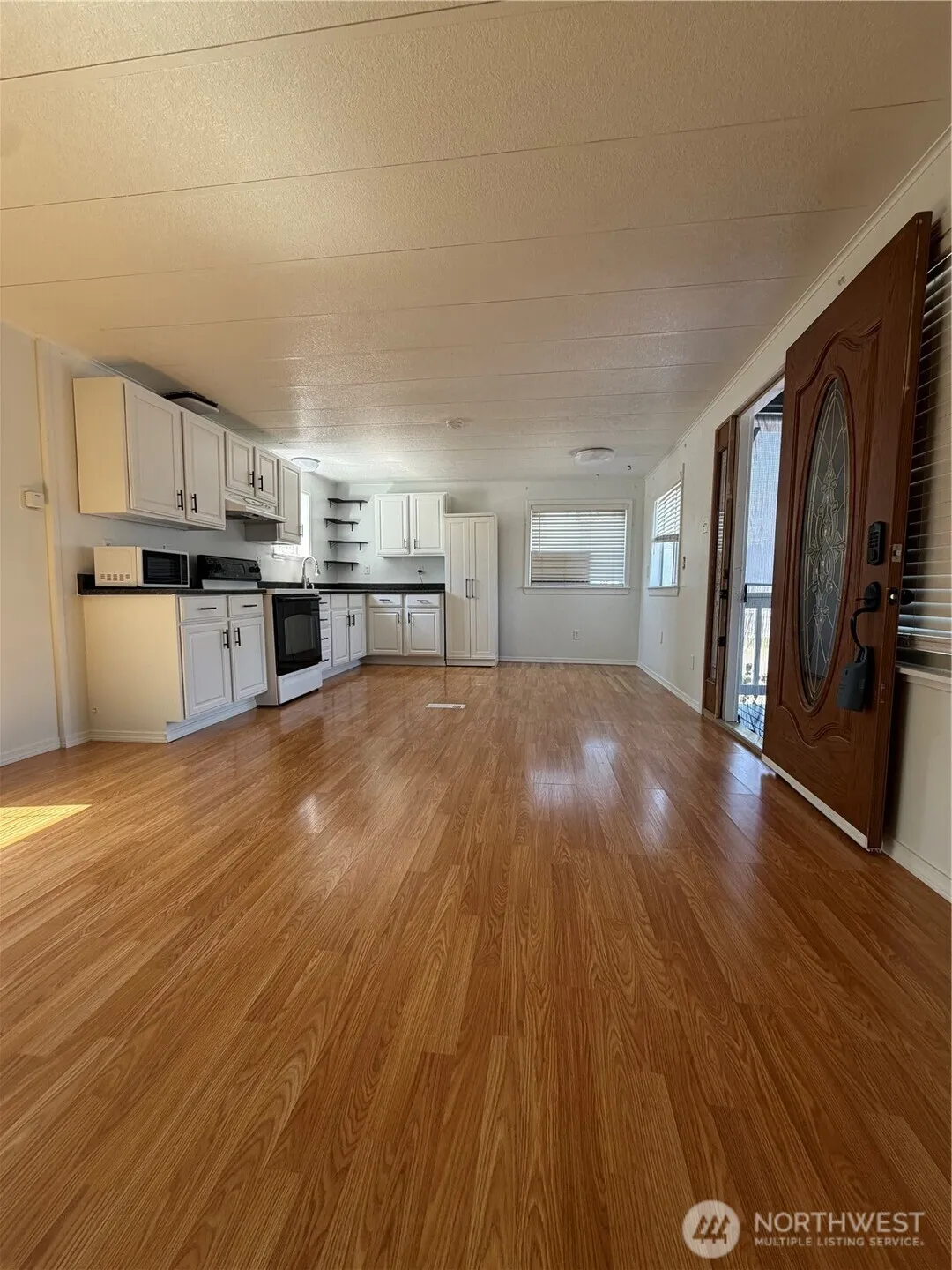 Property photo for 415 Lakeview #f6, Lynnwood photo 5