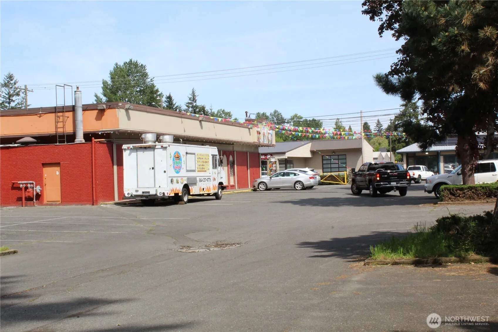 Property photo for 9002 Pacific Avenue, Tacoma photo 3