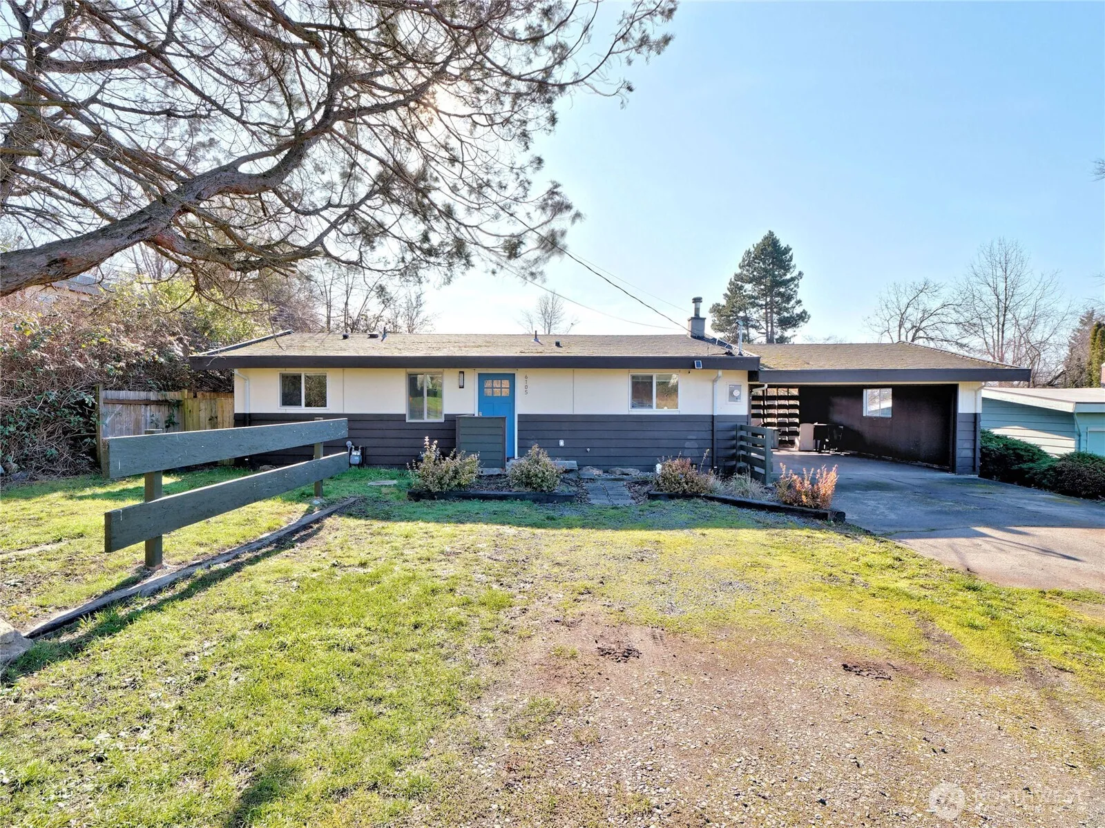 Property photo for 6105 S 124th St, Seattle