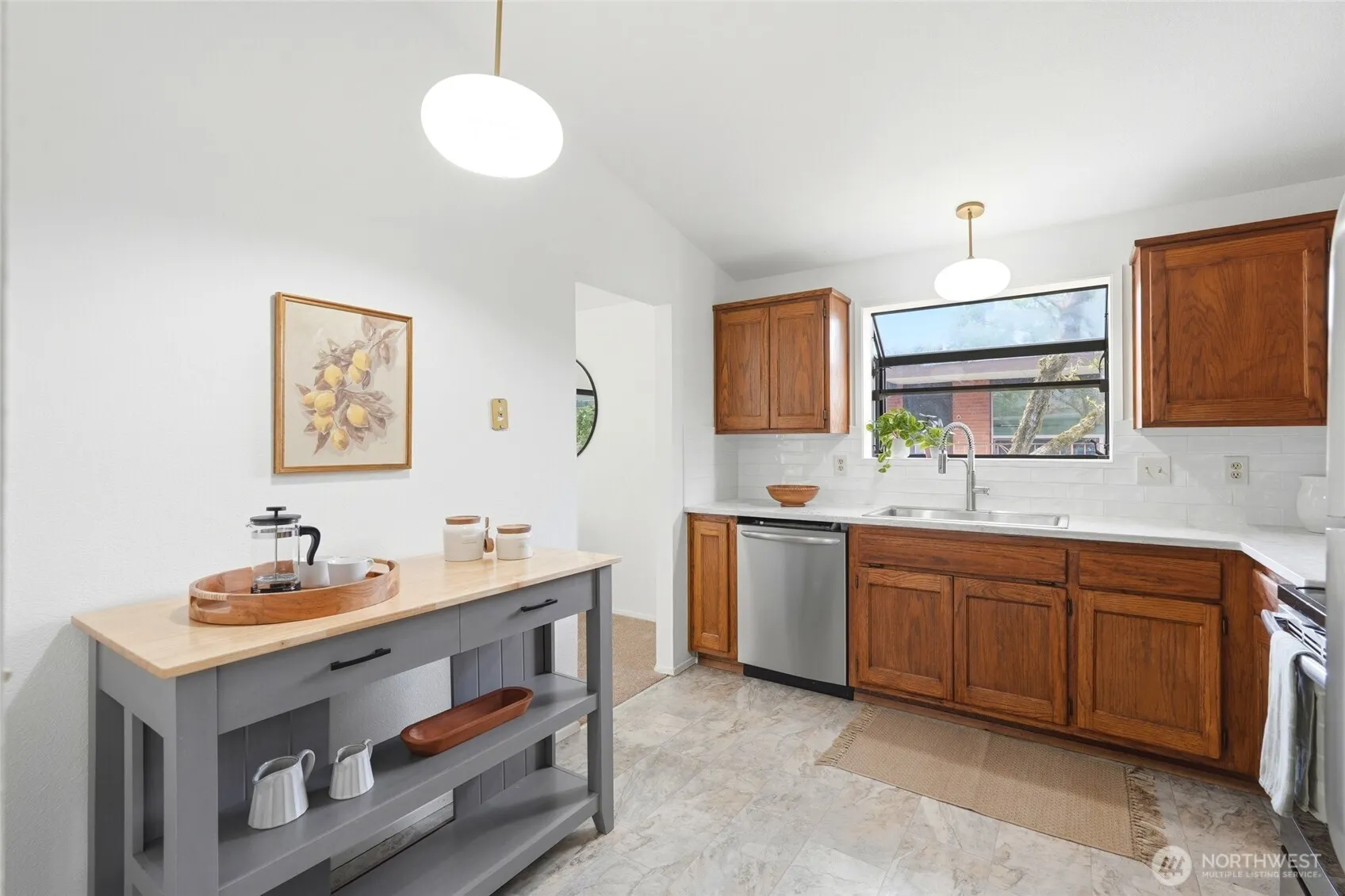 Property photo for 3519 Ne 95th Street, Seattle photo 4