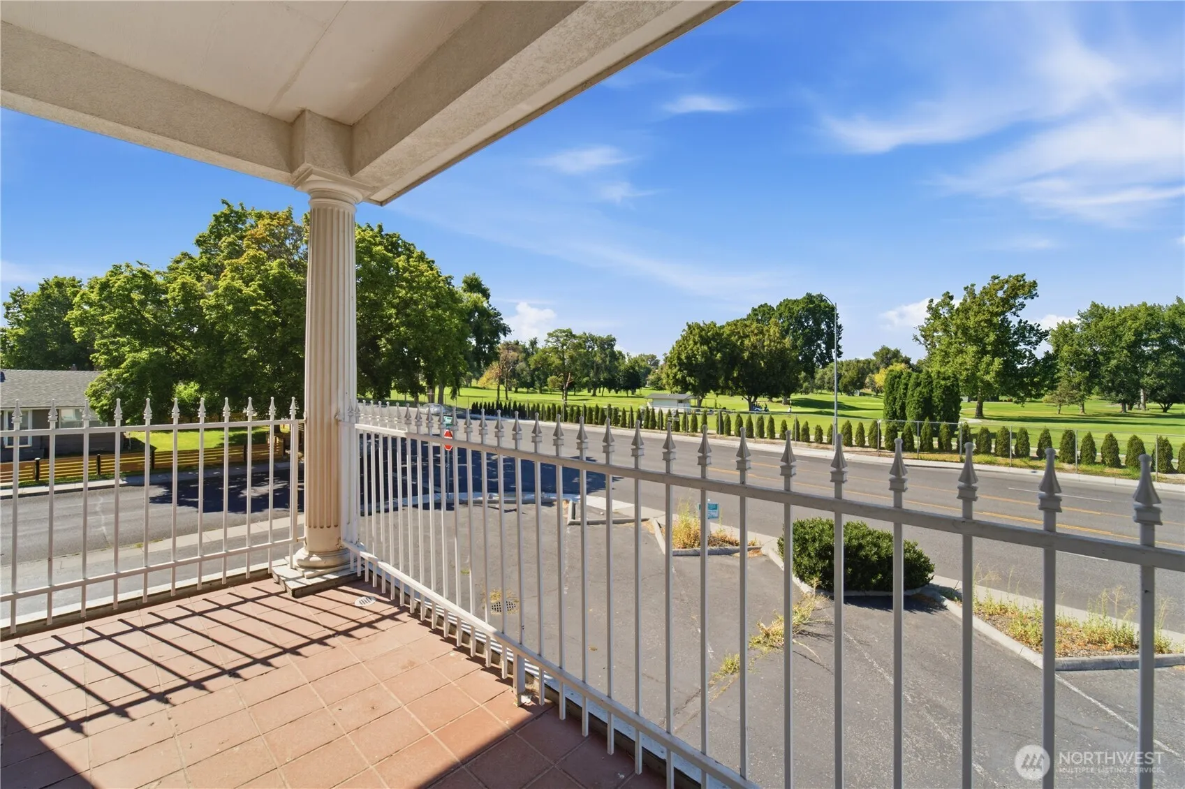 Property photo for 1721 W Kennewick Avenue, Kennewick photo 3
