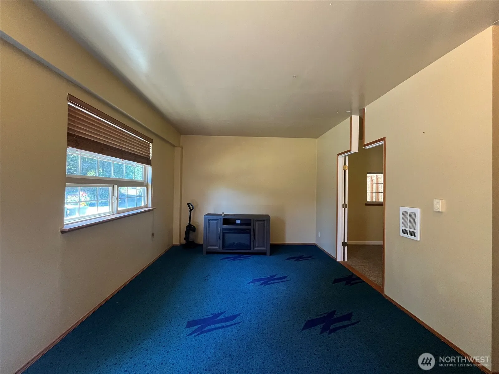 Property photo for 26624 108th Avenue Se, Kent photo 3