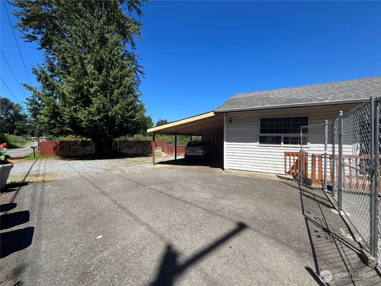 Property photo for 26624 108th Avenue Se, Kent photo 2