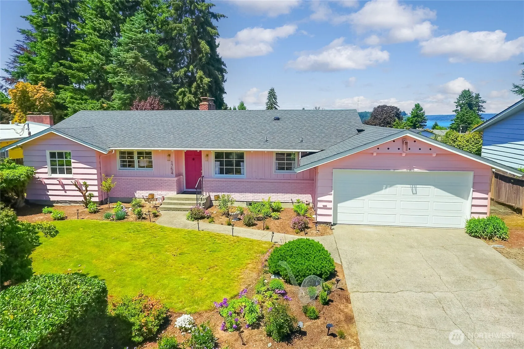 Property photo for 1754 N Narrows Drive, Tacoma photo 2