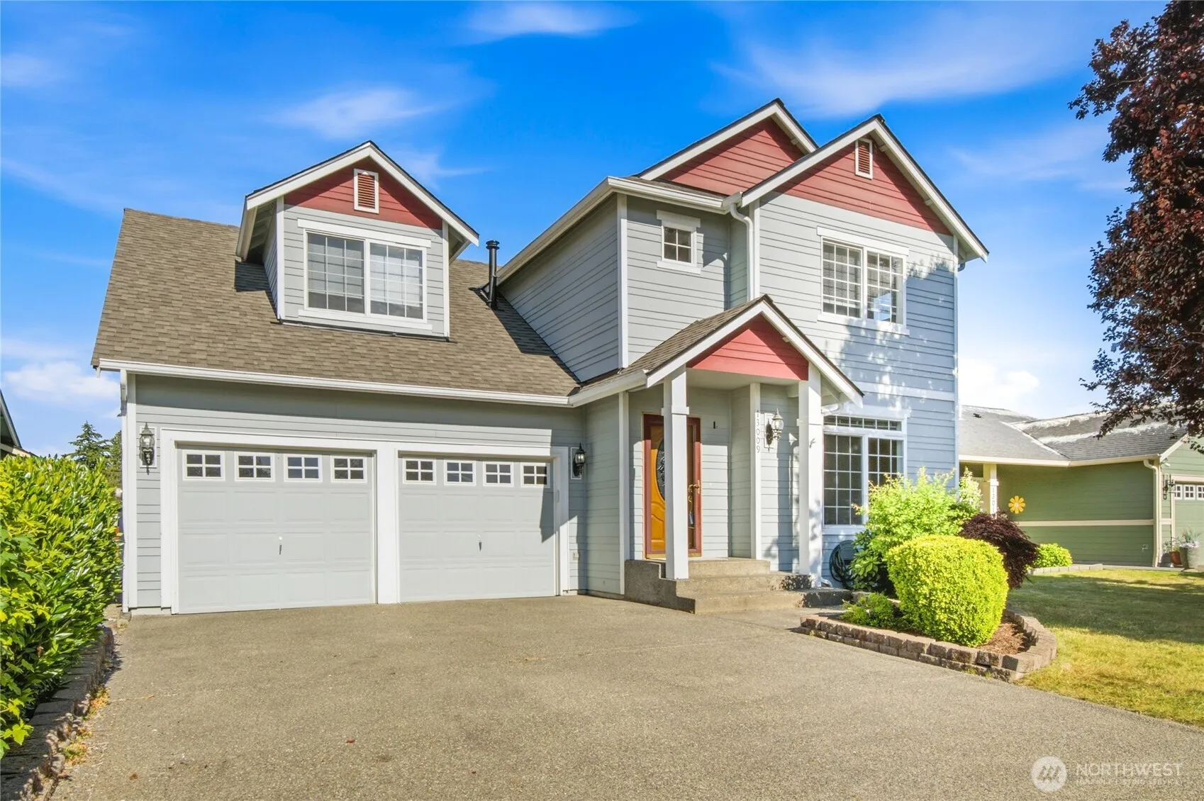 Property photo for 13009 12th Avenue E, Tacoma photo 2