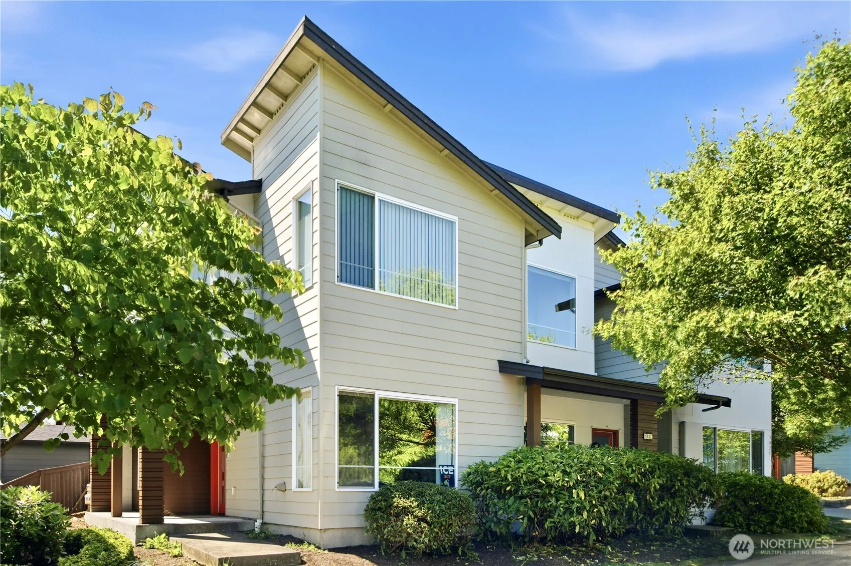 Property photo for 3027 S Nevada Street, Seattle photo 2