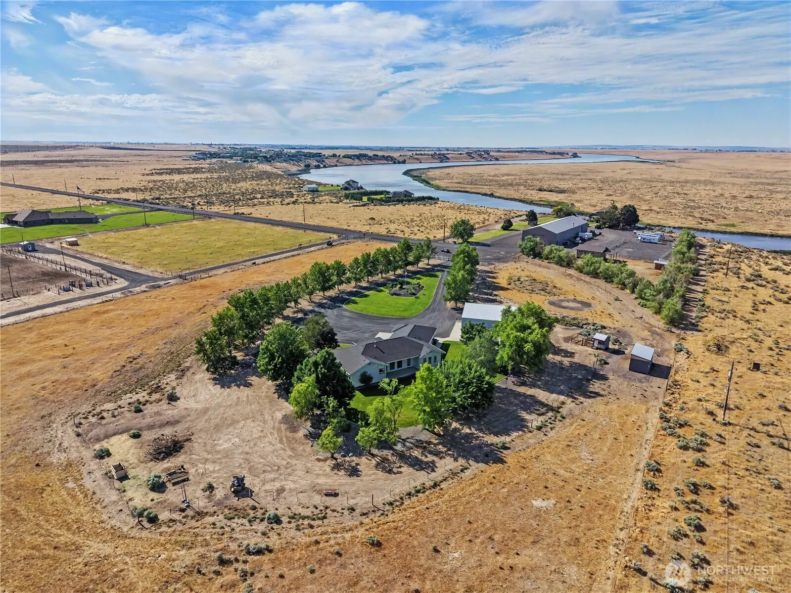 Property photo for 2328 Rd 10.2 Ne, Moses Lake photo 3