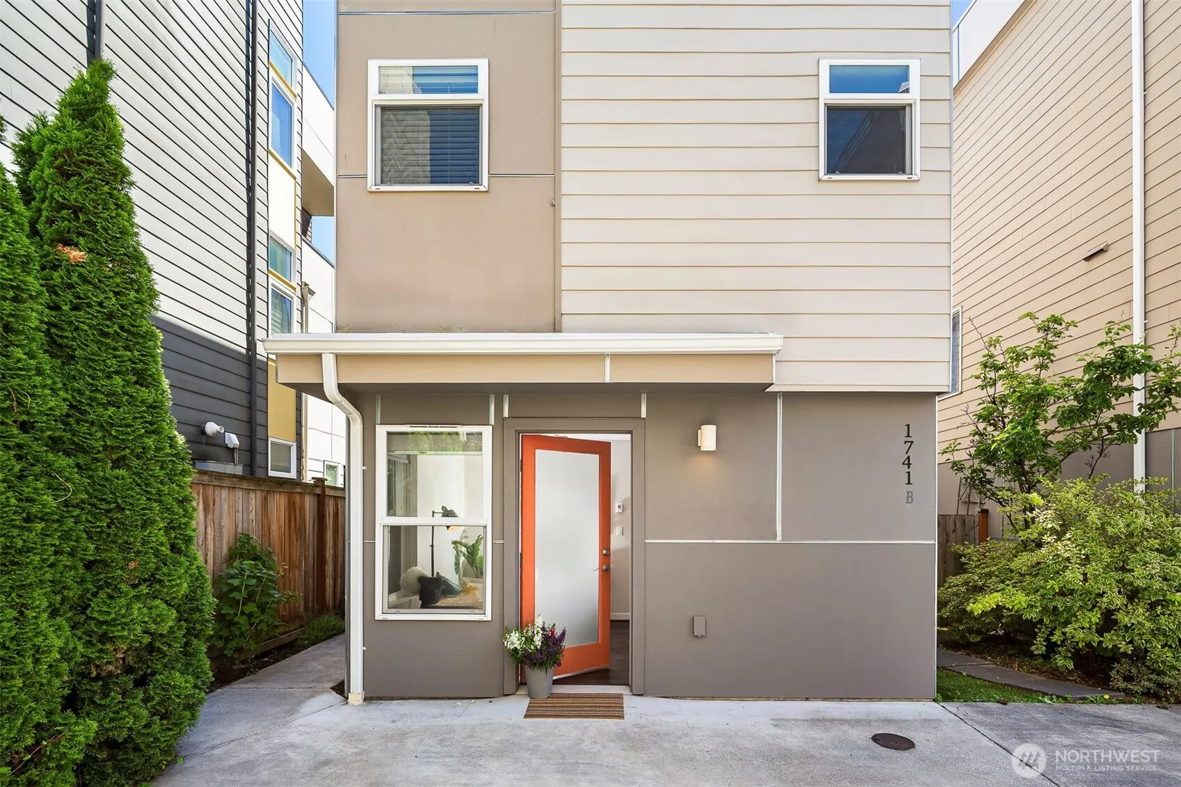 Property photo for 1741 Nw 60th Street #b, Seattle photo 2