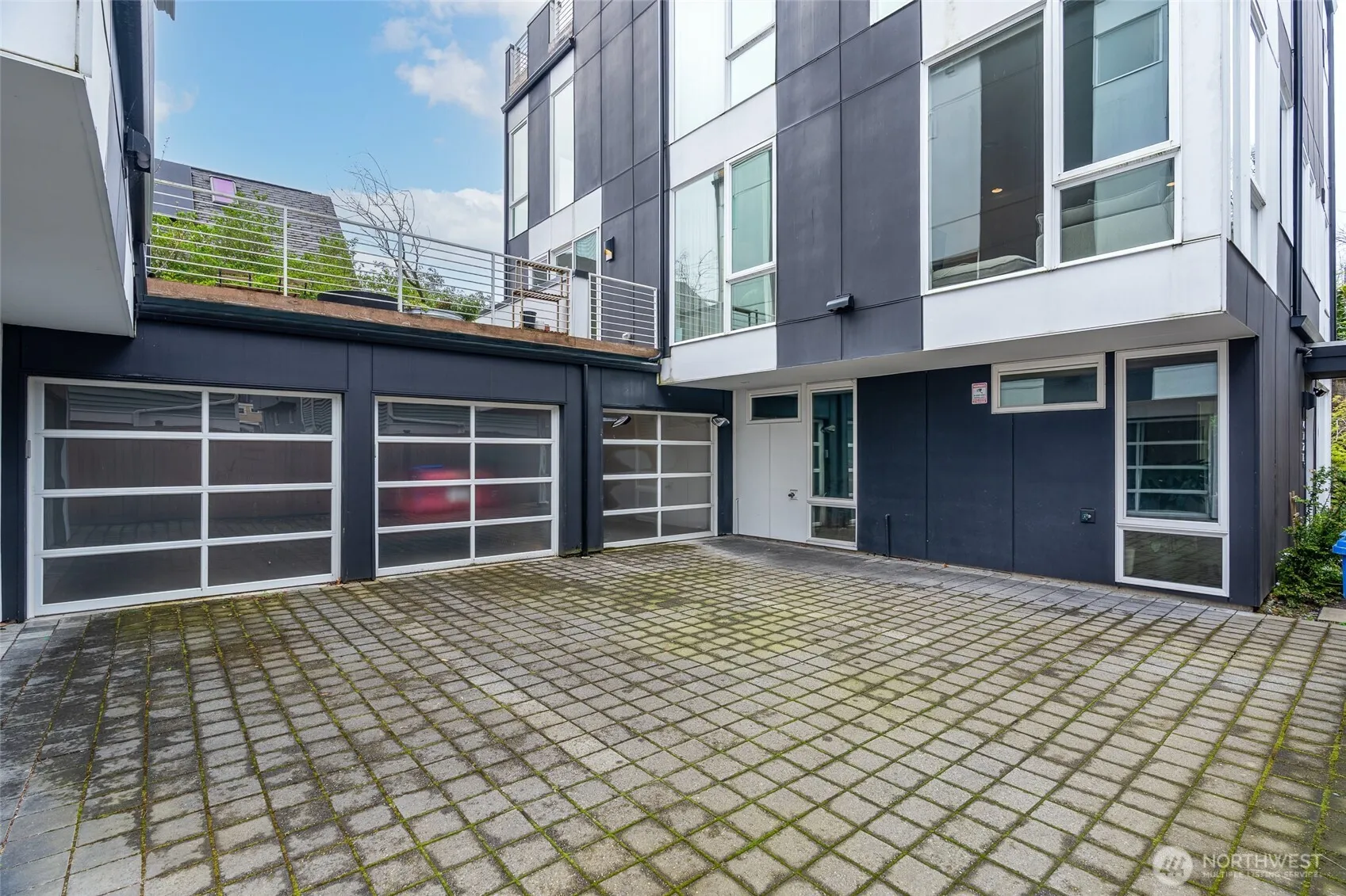 Property photo for 612 N 45th Street #c, Seattle