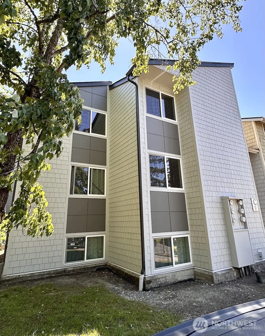 Property photo for 2020 Grant Avenue S #c301, Renton photo 2