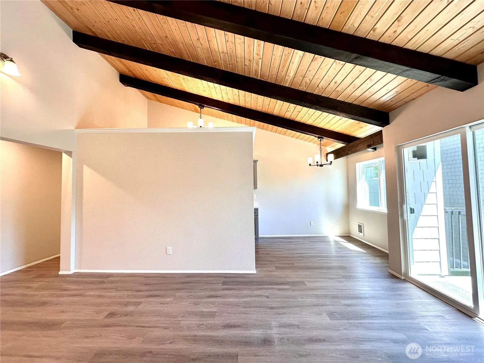 Property photo for 2020 Grant Avenue S #c301, Renton photo 4