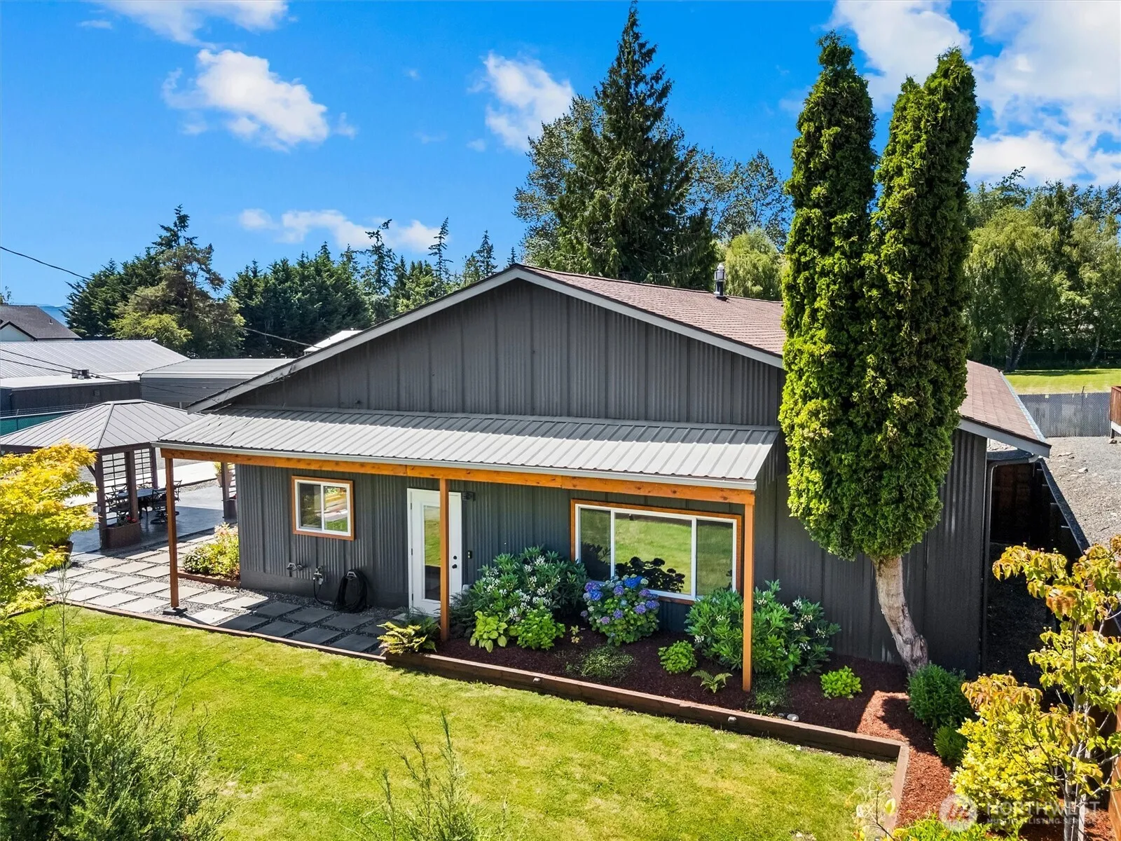 Property photo for 3275 Bennett Drive, Bellingham photo 5