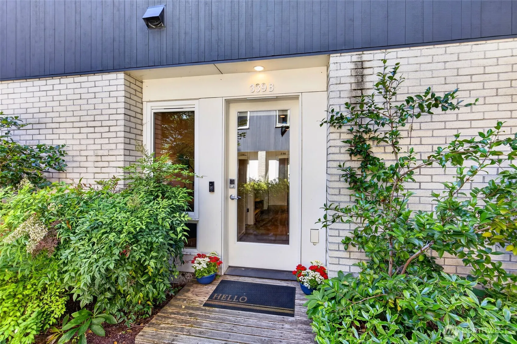 Property photo for 339 16th Avenue E #b, Seattle photo 4