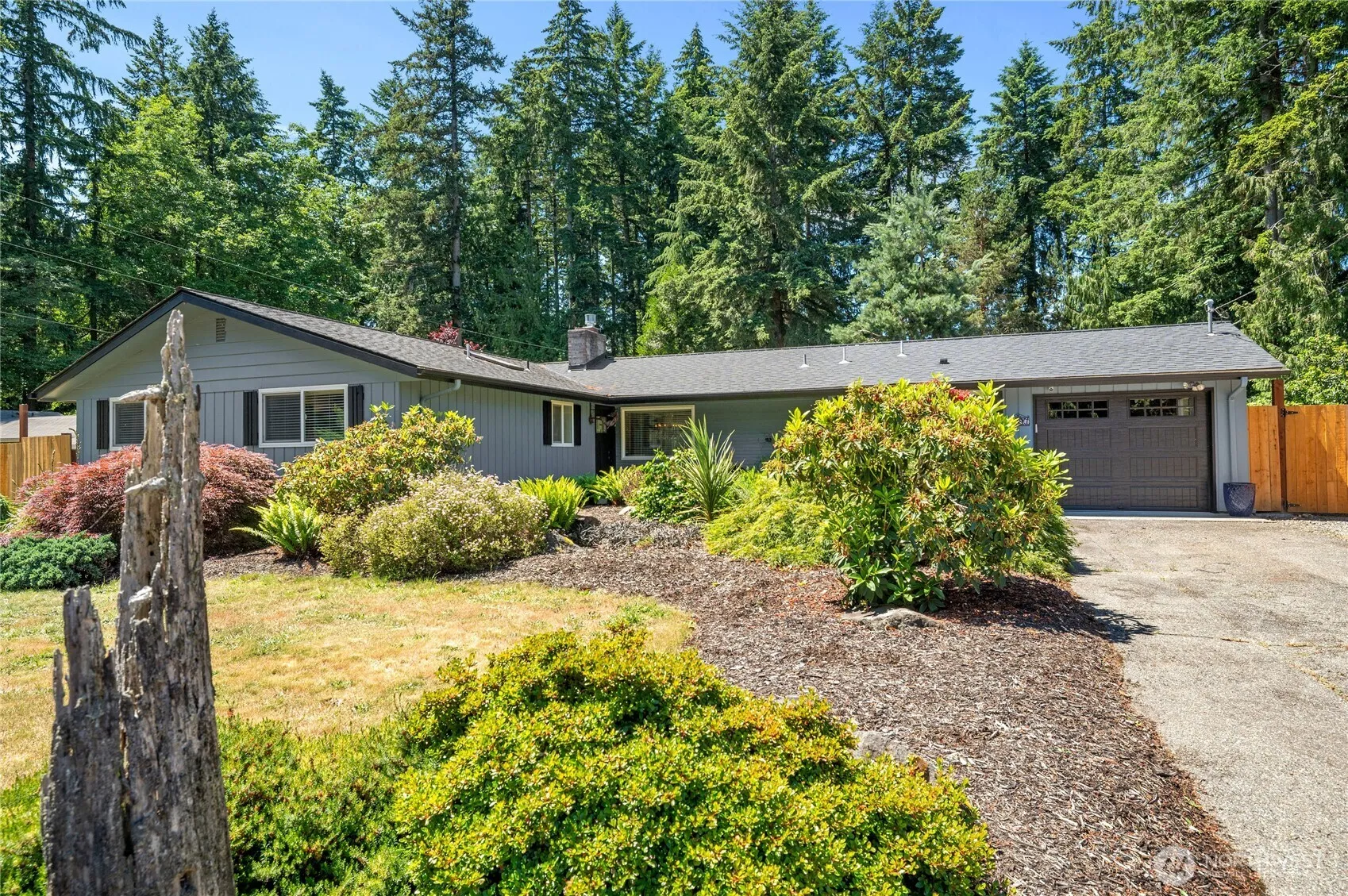 Property photo for 4997 Sandra Lane Ne, Bremerton photo 2