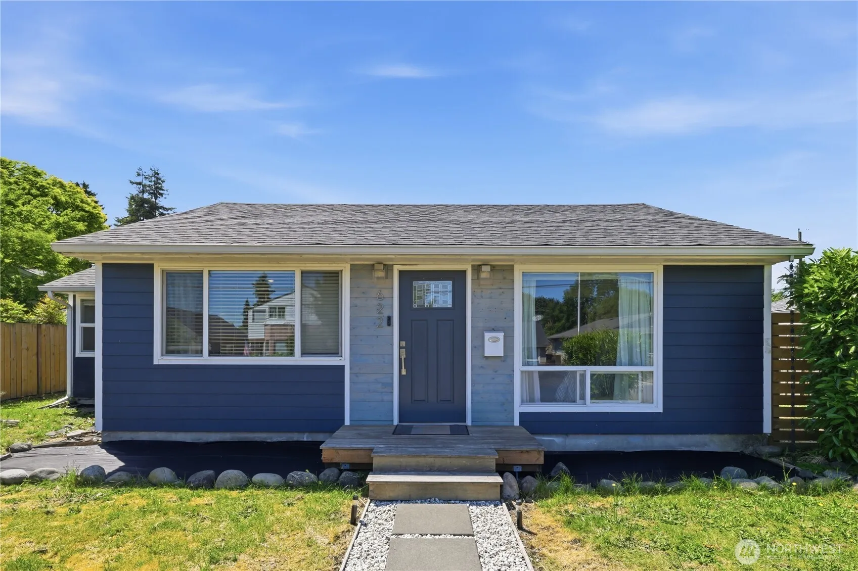 Property photo for 622 6th Street Se, Auburn