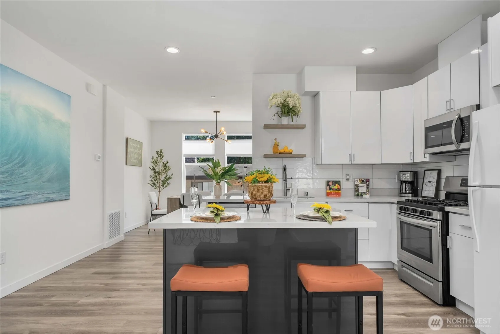 Property photo for 15612 8th Avenue Sw #104, Burien photo 4