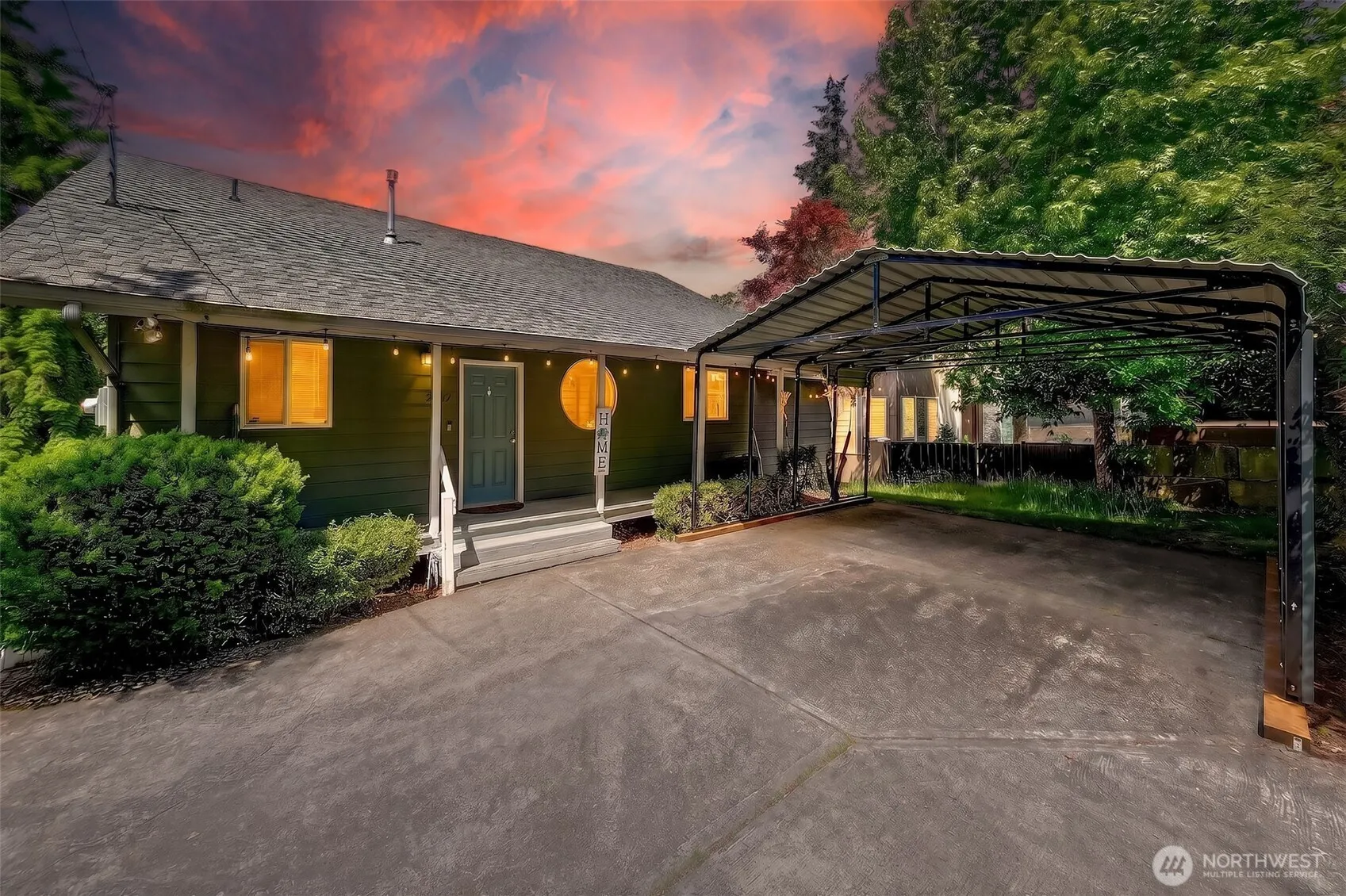 Property photo for 27917 10th Avenue S, Des Moines