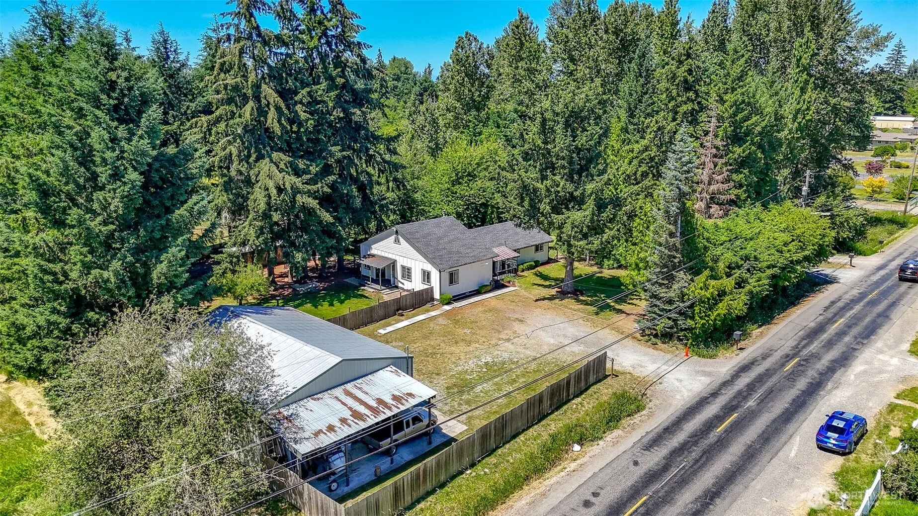 Property photo for 12524 Bingham Avenue E, Tacoma photo 2