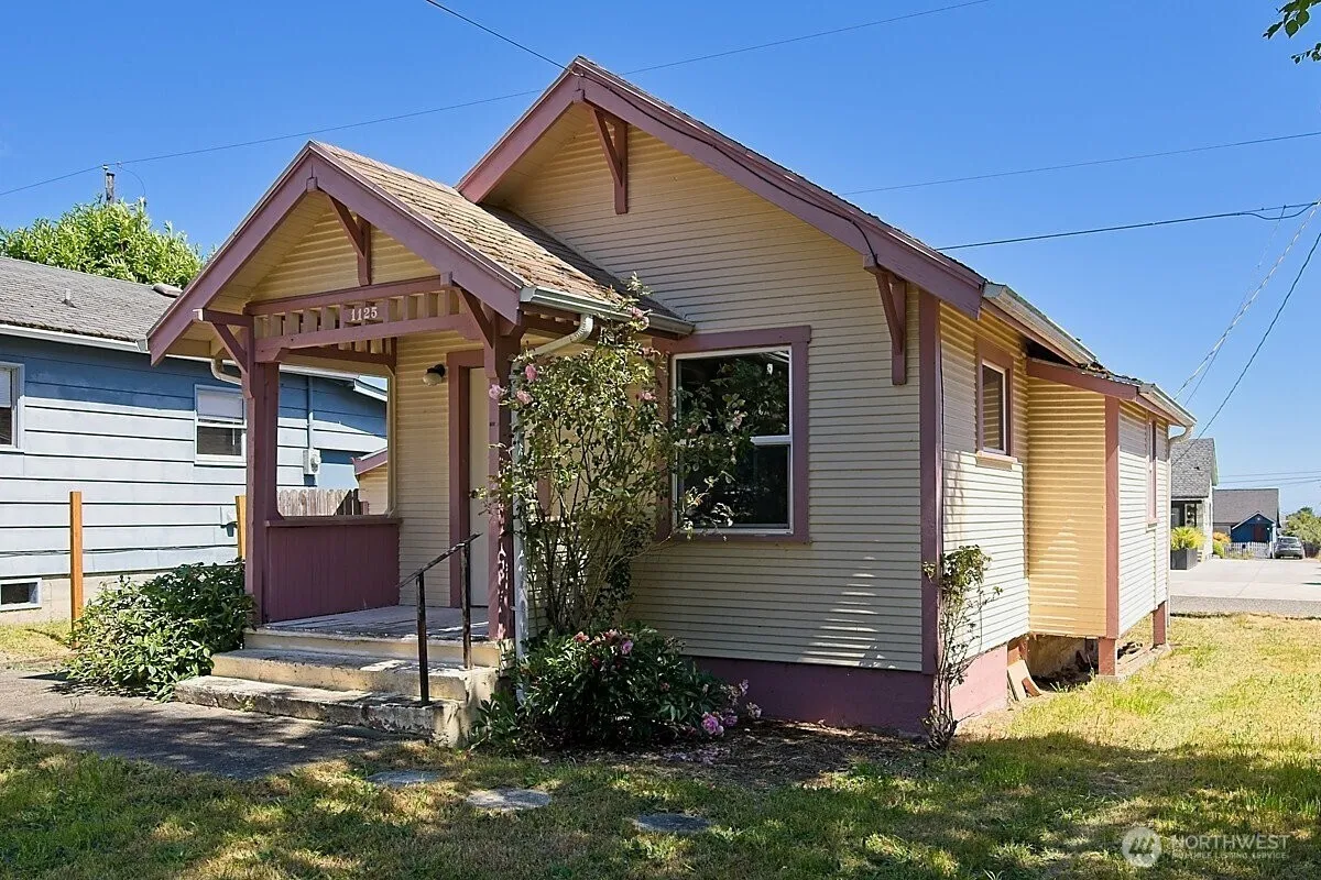 Property photo for 1125 W Ninth Street, Port Angeles photo 3