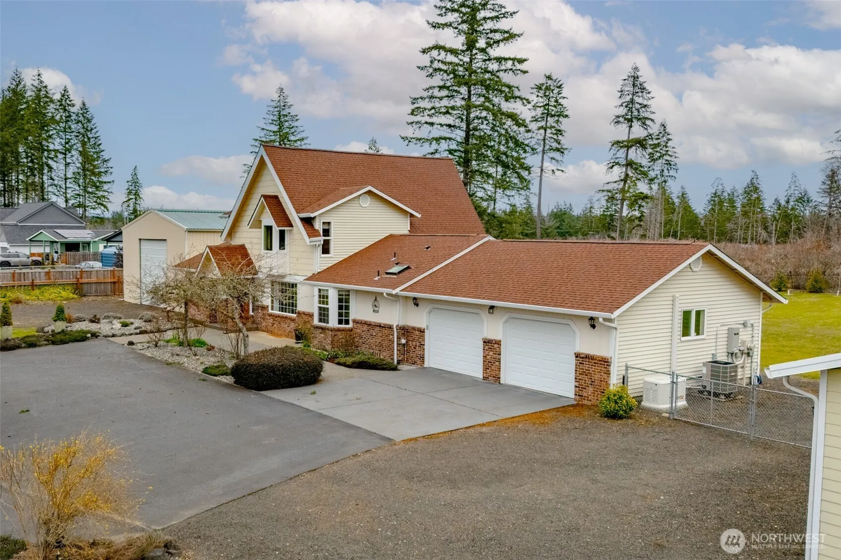 Property photo for 1911 E Island Lake Drive, Shelton photo 5