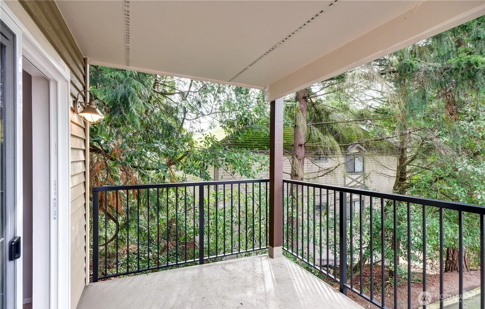Property photo for 406 10th Street #c201, Kirkland photo 4