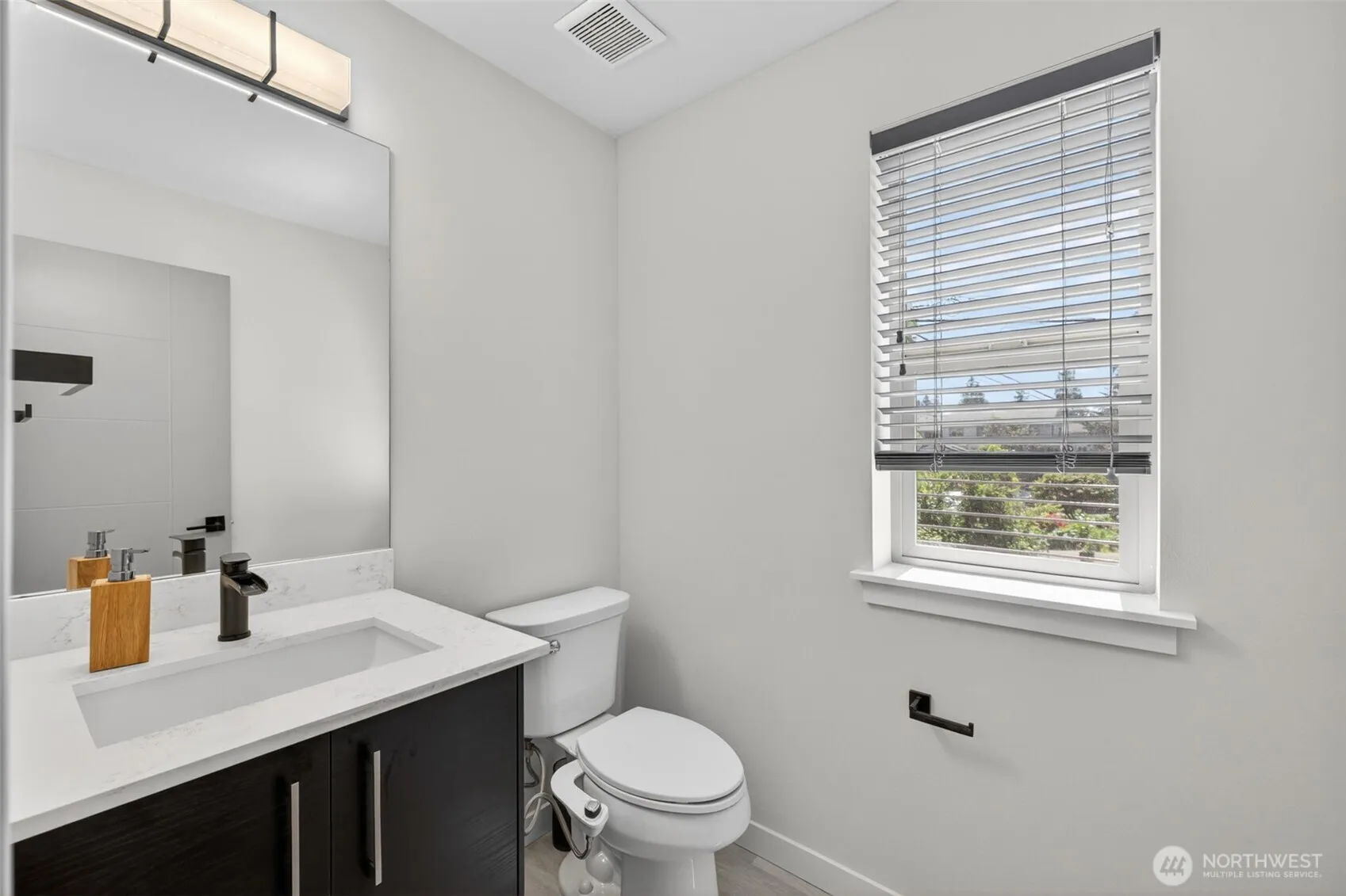 Property photo for 629 Bing Road #b, Lynnwood photo 5