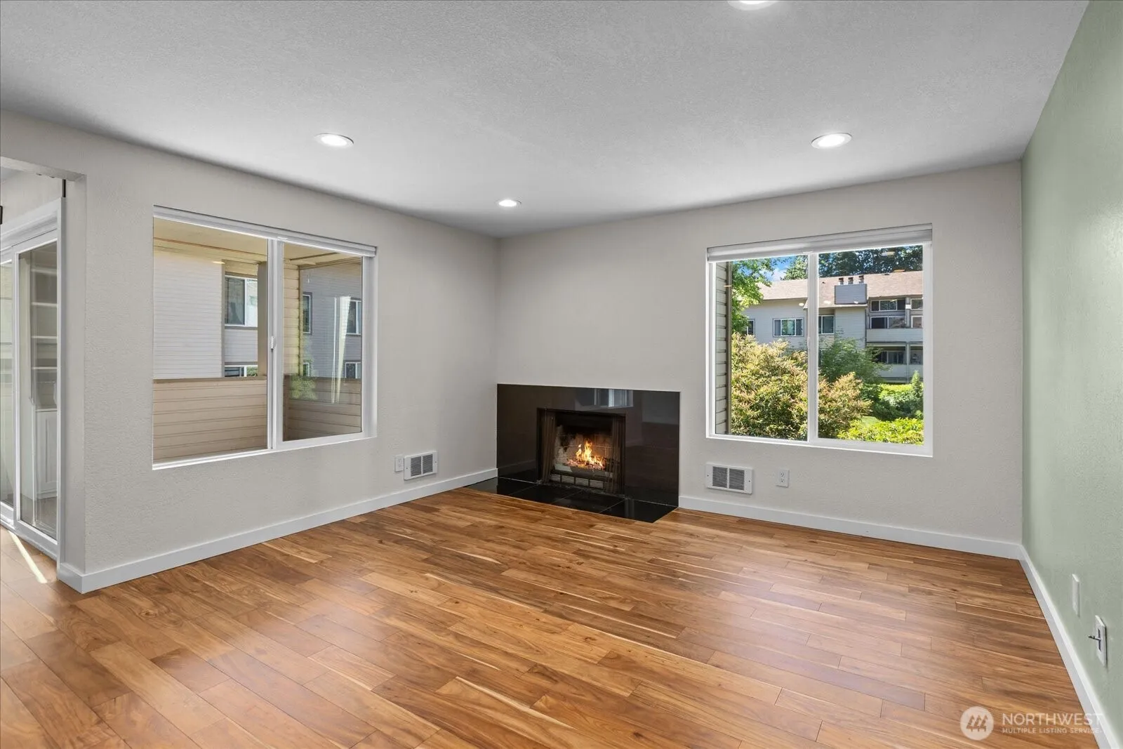 Property photo for 14636 Ne 45th St #c17, Bellevue photo 4