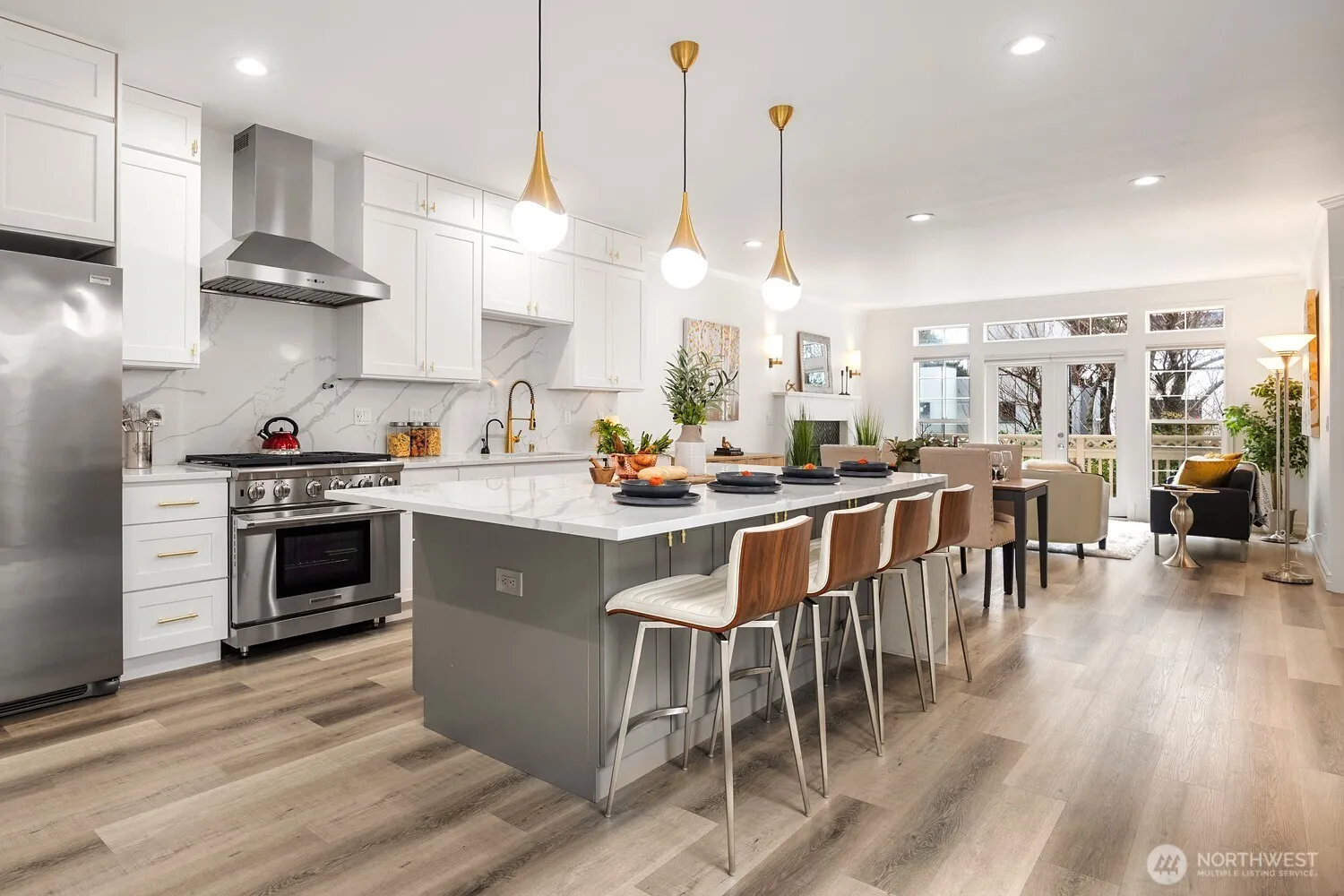 Property photo for 11870 Se 5th Street, Bellevue