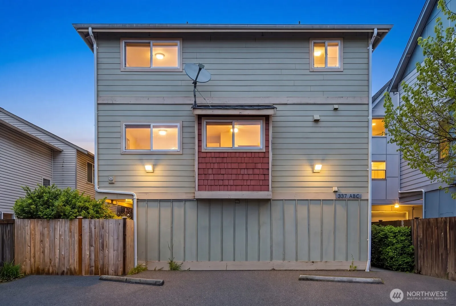 Property photo for 337 N 105th Street #a, Seattle