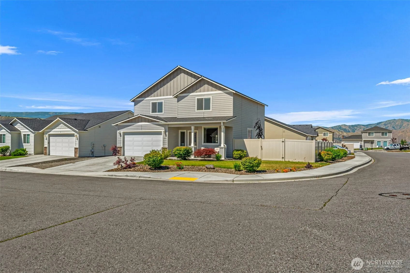 Property photo for 130 S Mystical Avenue, East Wenatchee photo 3