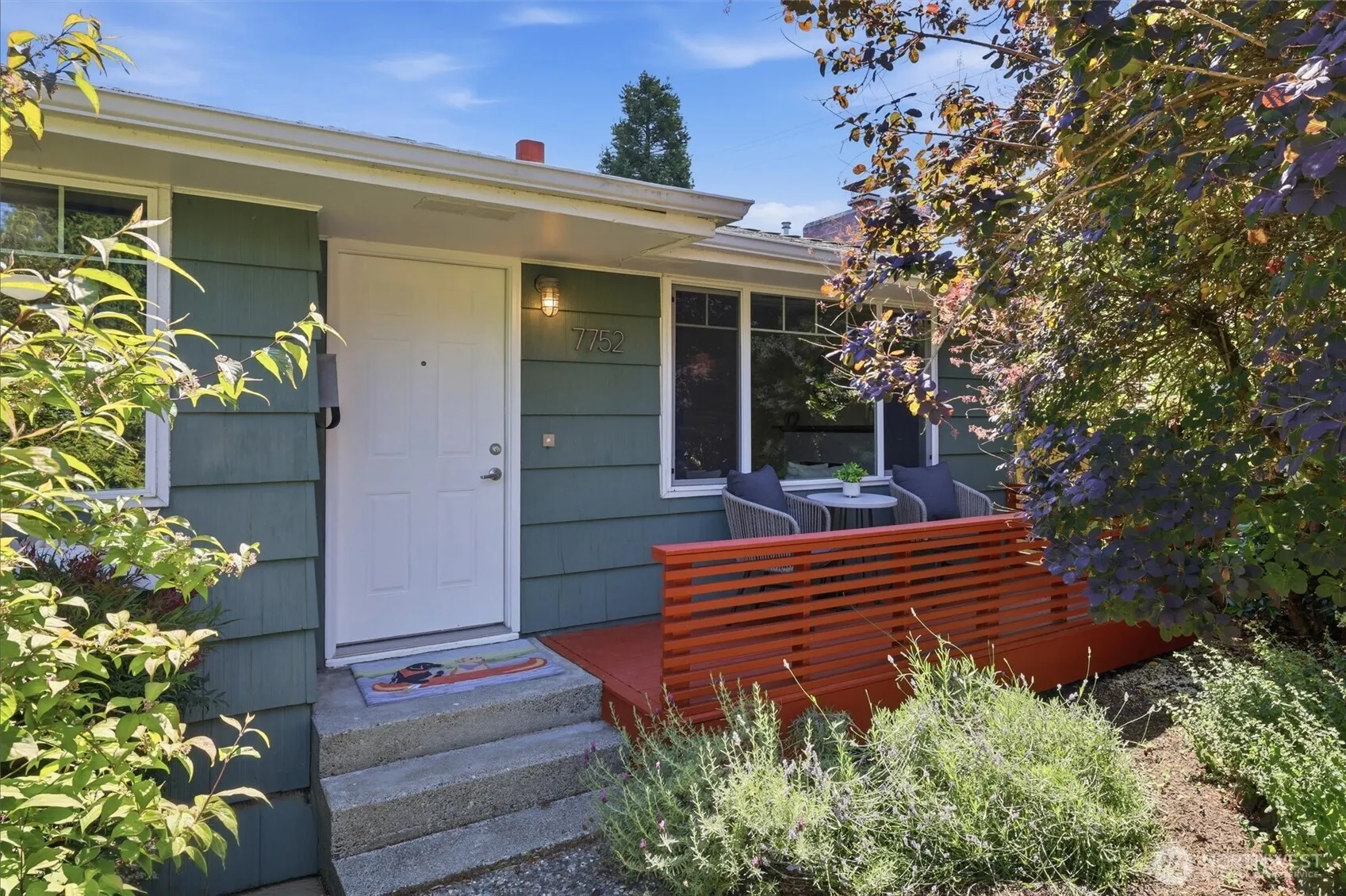 Property photo for 7752 17th Avenue Sw, Seattle photo 2