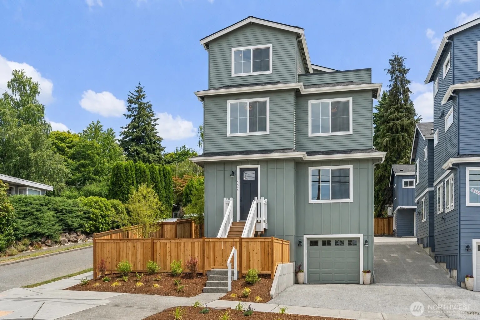 Property photo for 4146 3rd Avenue Nw, Seattle photo 2