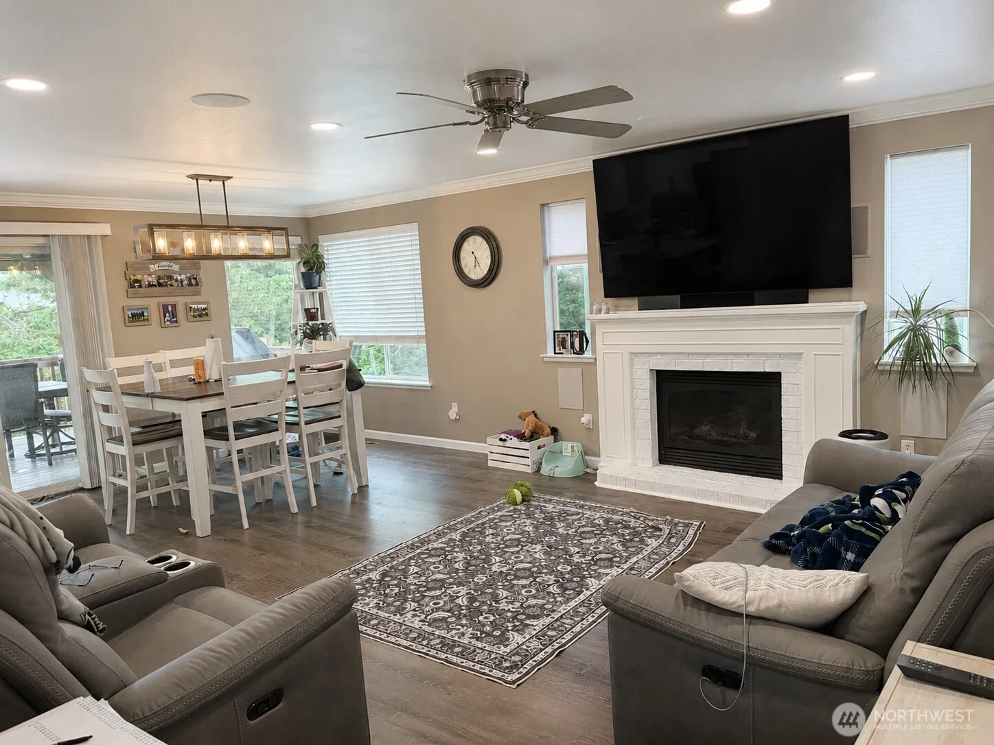 Property photo for 27712 147th Place Se, Kent photo 3