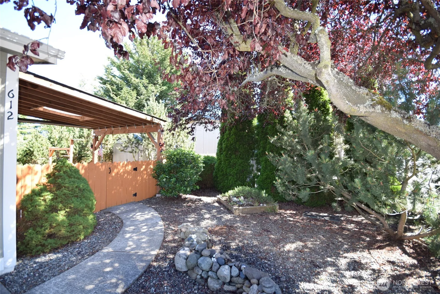 Property photo for 612 N Seventh Avenue, Sequim photo 3