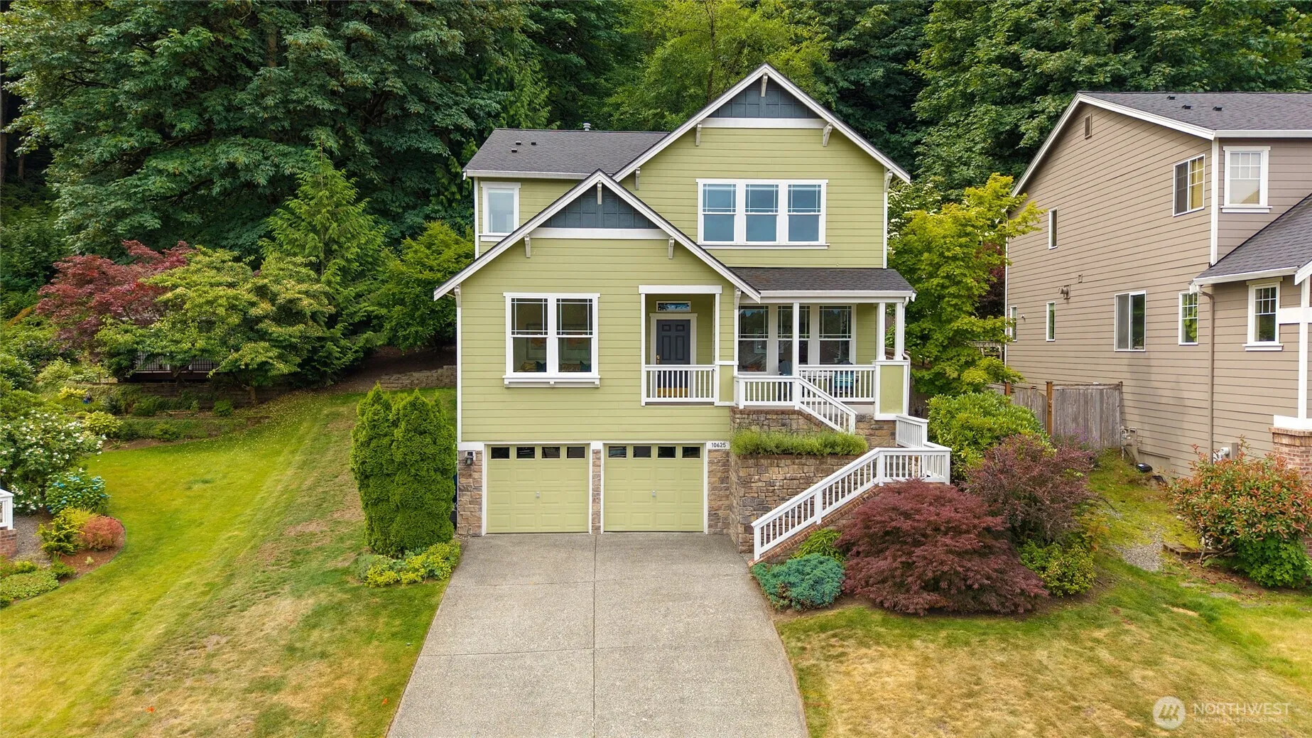 Property photo for 10625 Ne 173rd Place, Bothell photo 2