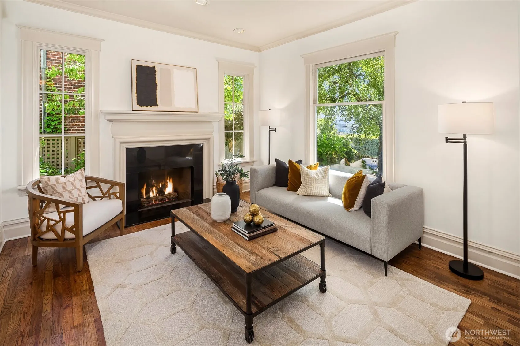 Property photo for 1906 10th Avenue E, Seattle photo 5
