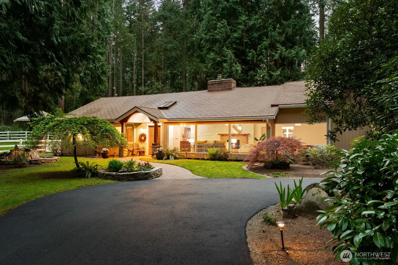 Property photo for 16 Bridlewood Circle, Kirkland