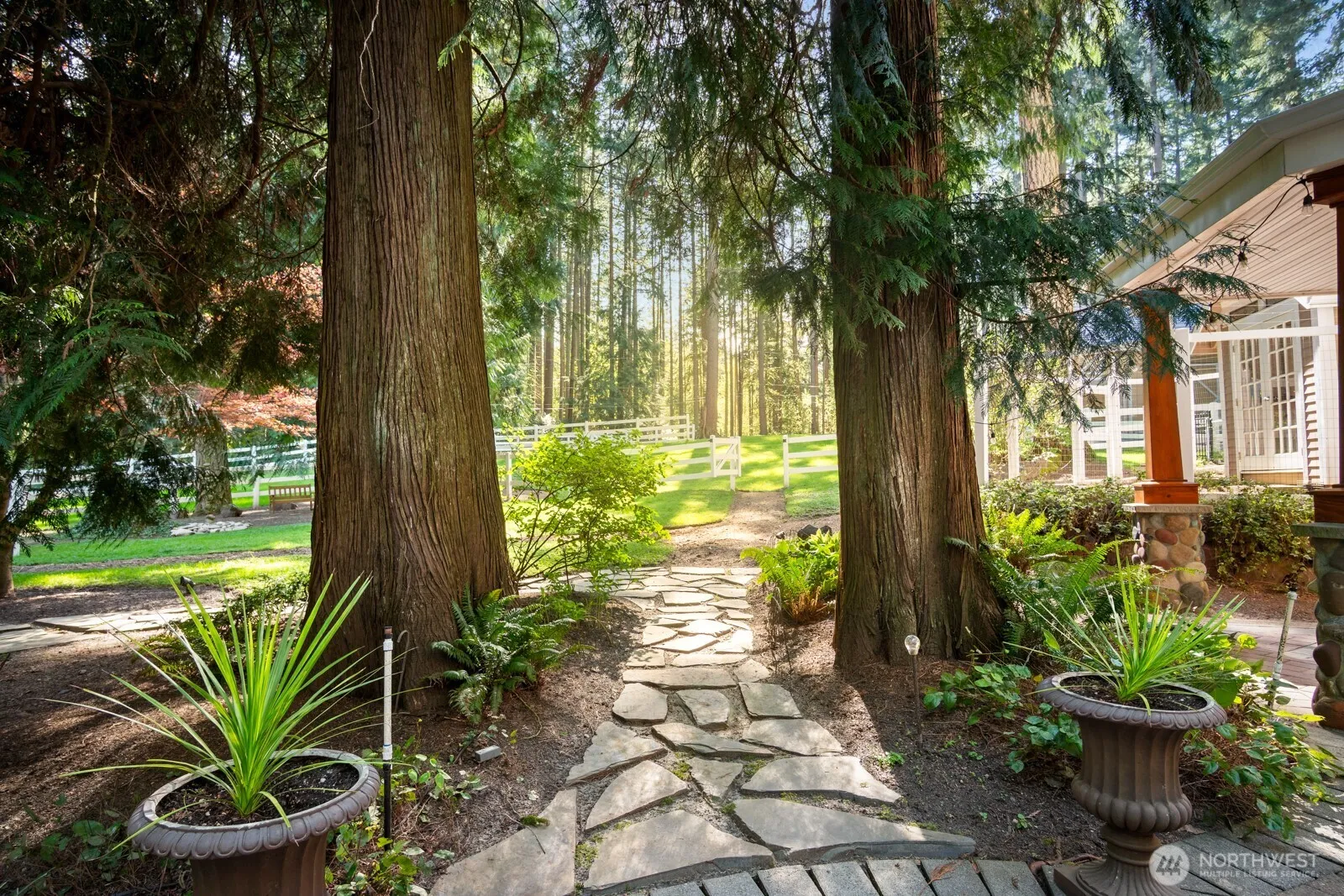 Property photo for 16 Bridlewood Circle, Kirkland photo 5
