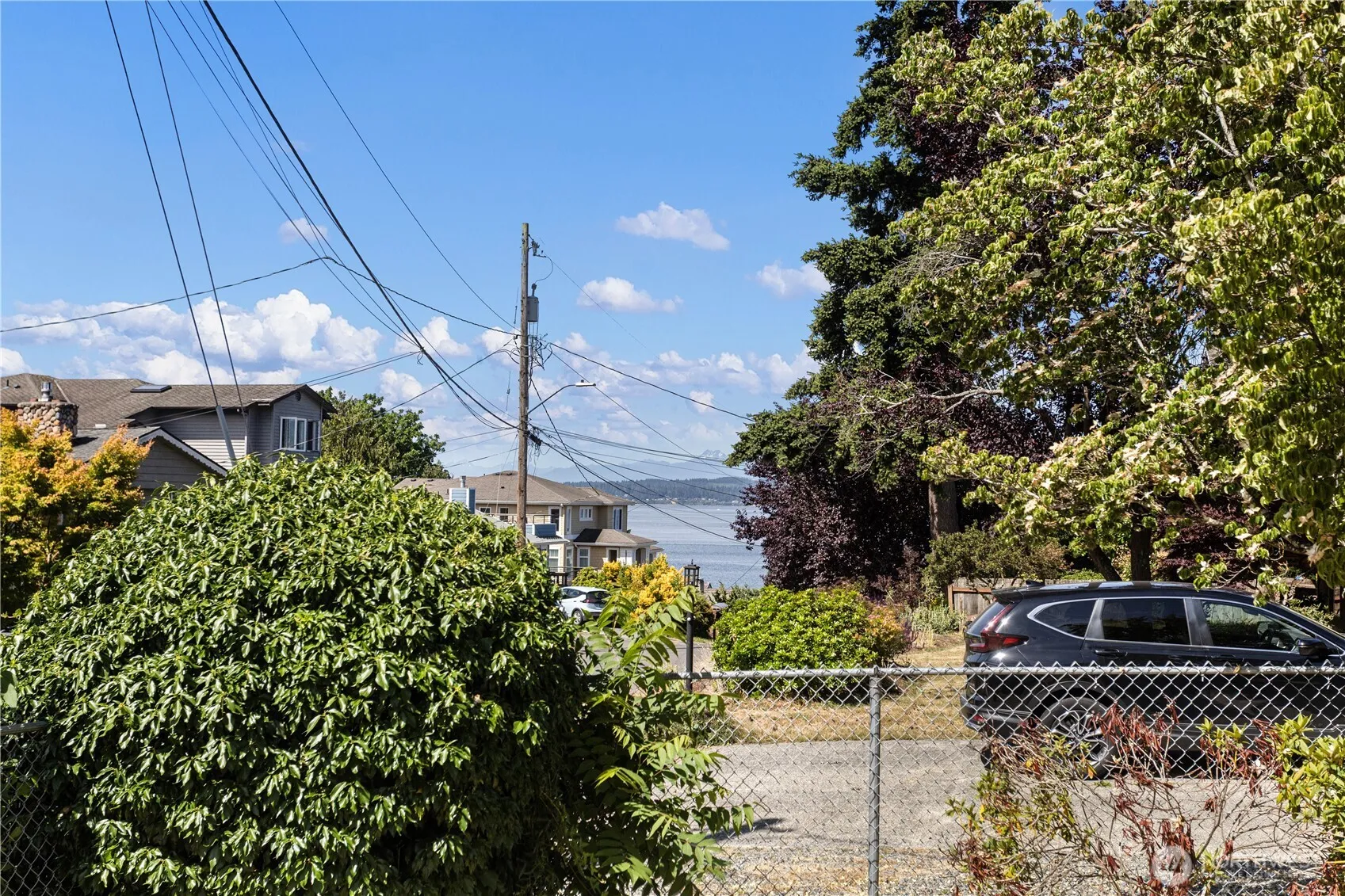 Property photo for 2410 Nw 198th St, Shoreline photo 3