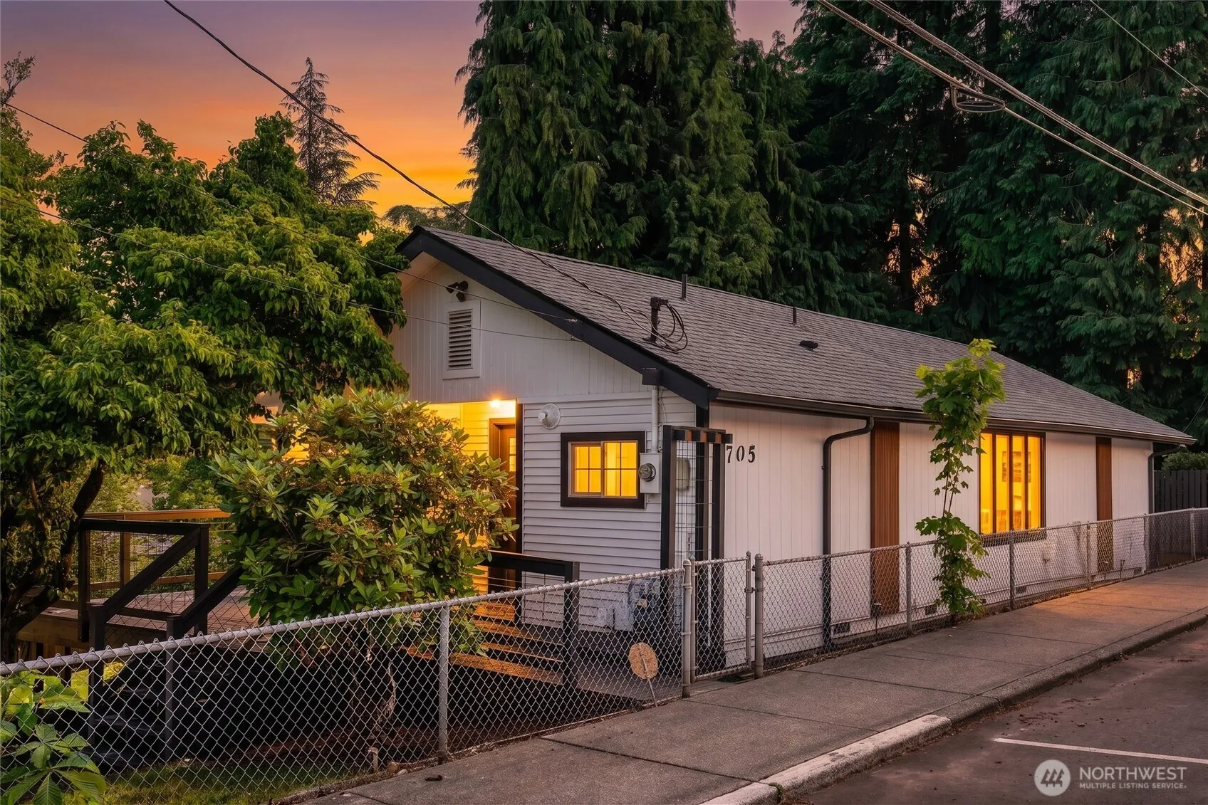 Property photo for 7705 E Casino Road, Everett