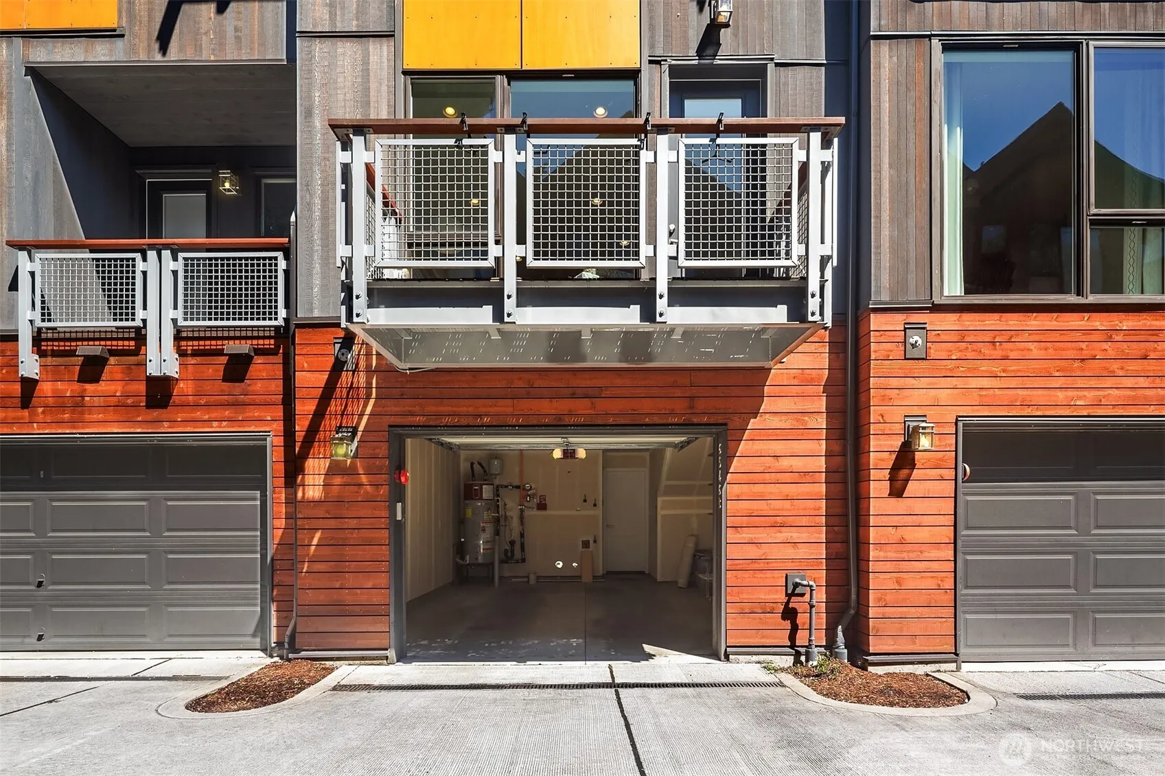 Property photo for 6546 32nd Avenue Ne #b, Seattle photo 5