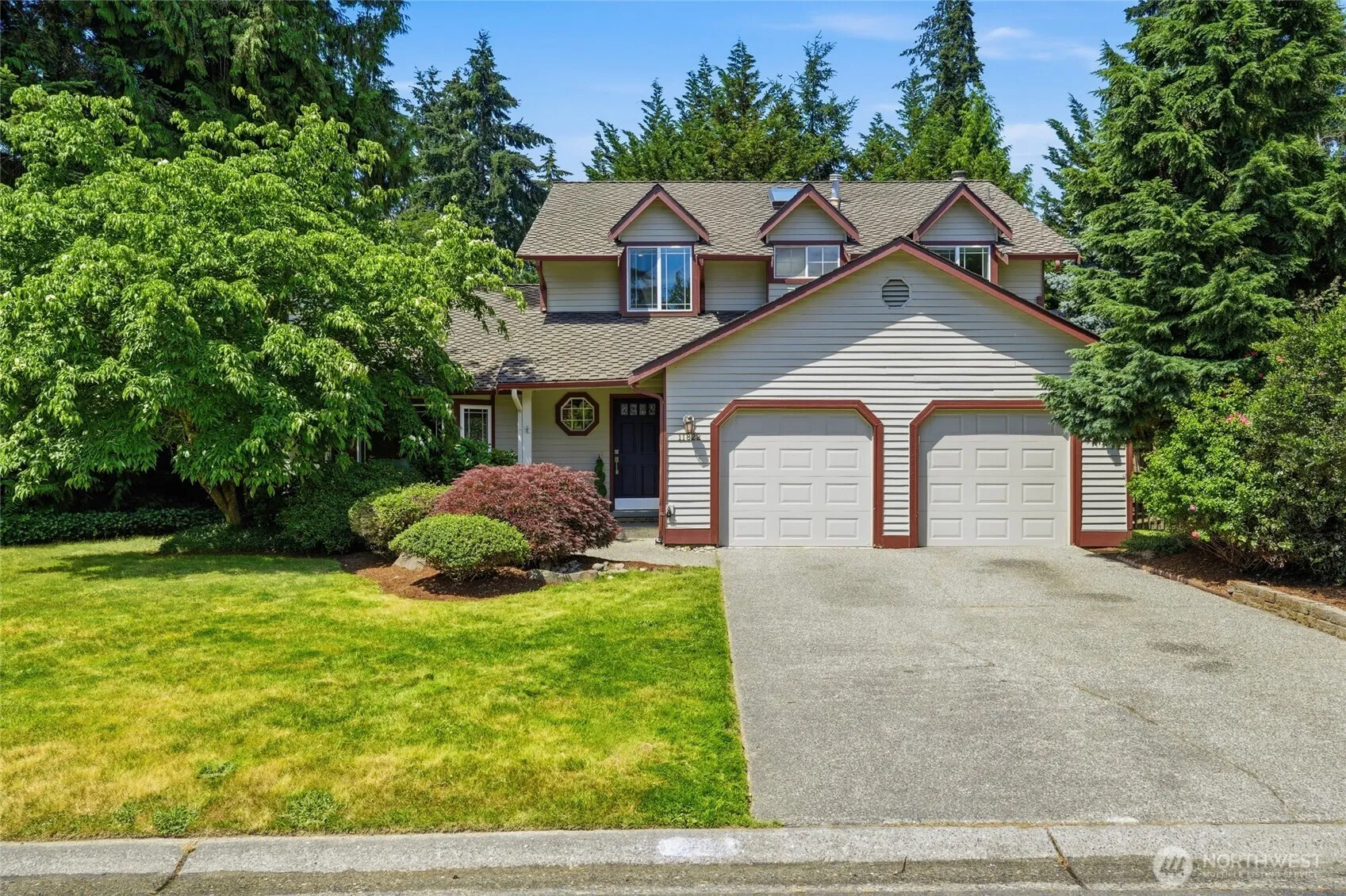 Property photo for 11822 37th Drive Se, Everett
