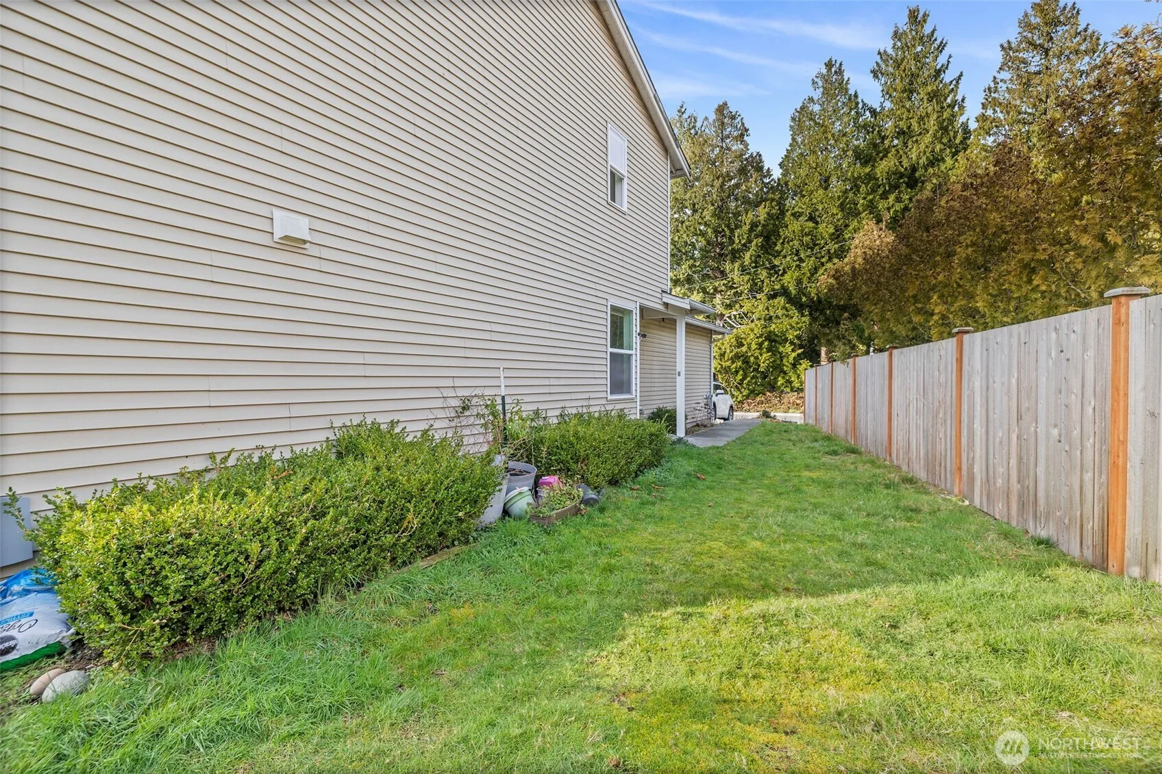 Property photo for 306 Poppy Road #a, Bothell photo 2