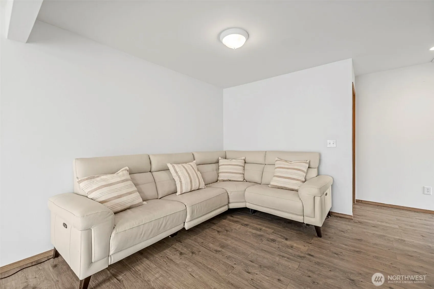 Property photo for 306 Poppy Road #a, Bothell photo 5