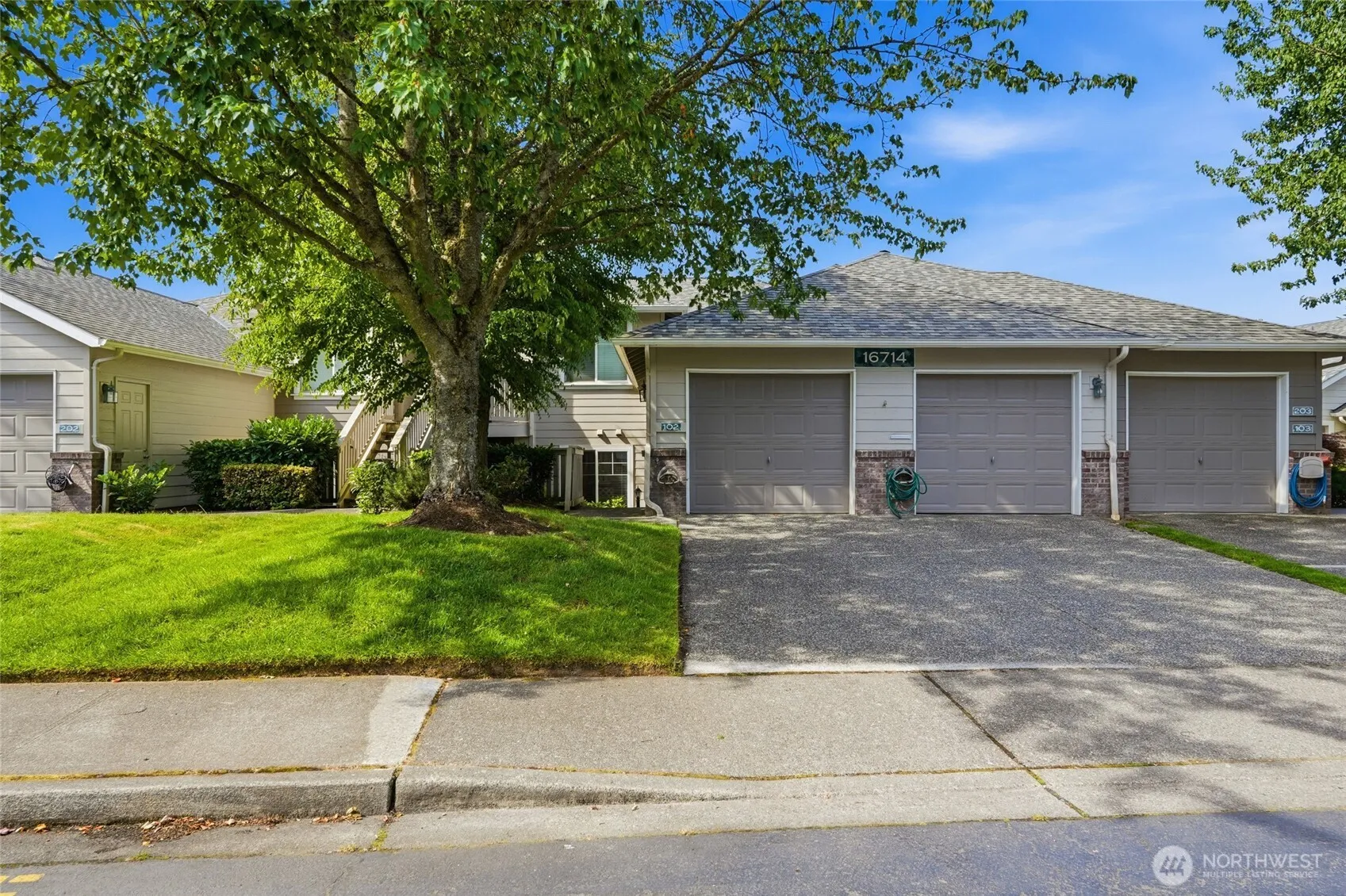 Property photo for 16714 Cobblestone Drive #102, Lynnwood