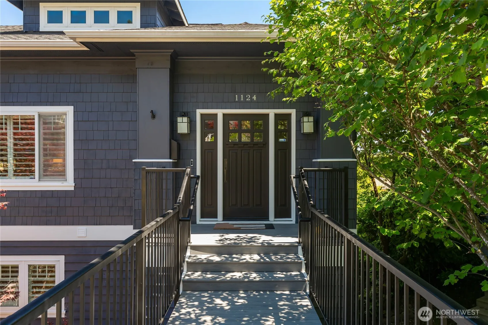 Property photo for 1124 Lake Washington Boulevard S, Seattle photo 3