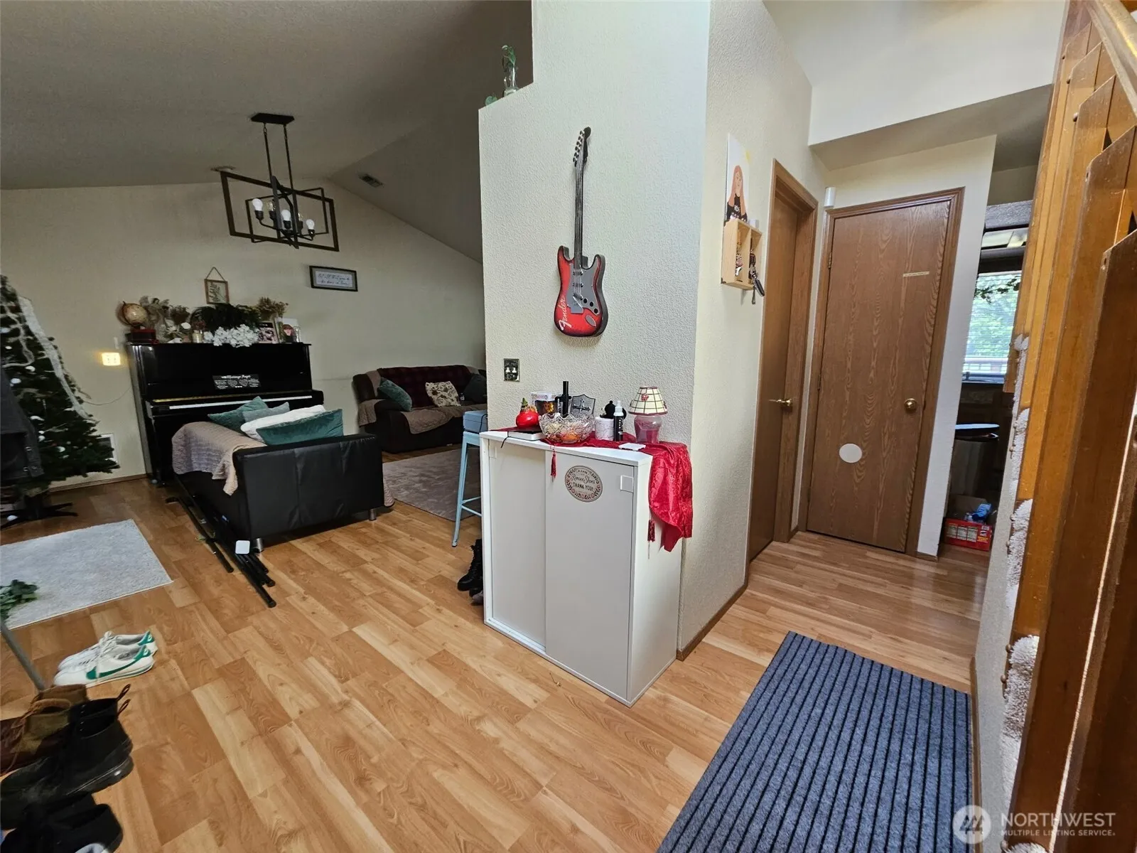 Property photo for 1327 S 88th Street, Tacoma photo 3
